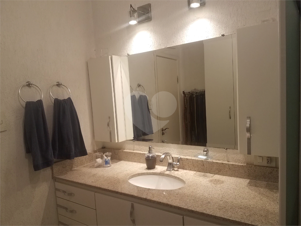 CONDOMÍNIO em BROOKLIN