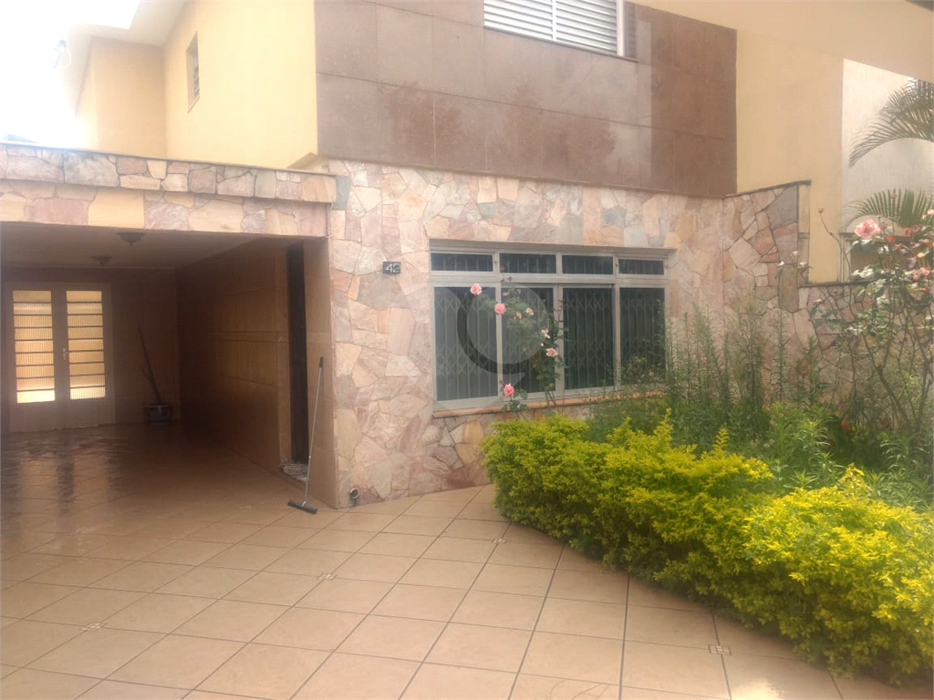 Sobrado à venda com 3 quartos, 175m² - Foto 1