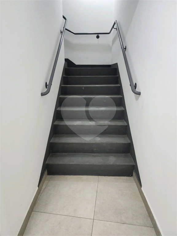 condominio de apartamentos -agua fria

