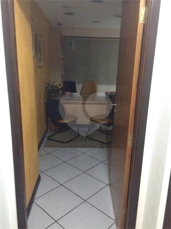 Conjunto Comercial-Sala à venda e aluguel com 1 quarto, 100m² - Foto 32