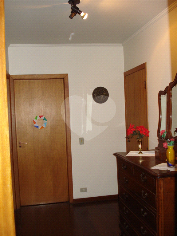 Apartamento à venda com 4 quartos, 200m² - Foto 12