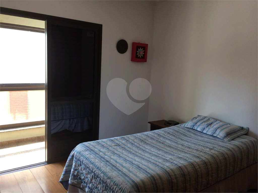 Apartamento à venda com 4 quartos, 200m² - Foto 20