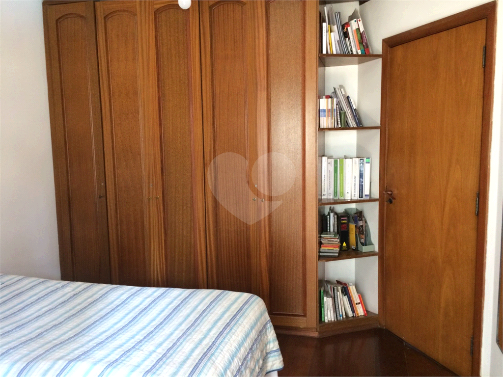 Apartamento à venda com 4 quartos, 200m² - Foto 21