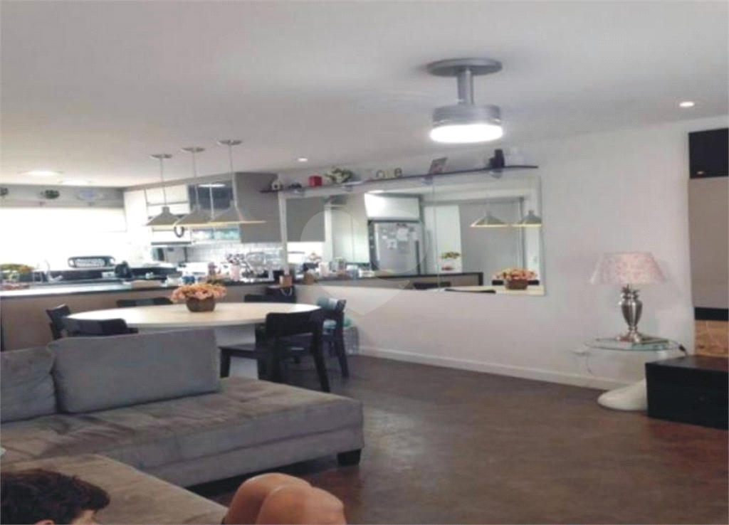 sobrado em condominio