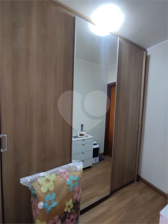 Sensacional sobrado c/ quintal e 3 dorms enormes com varanda! 12 min andando p/o metrô P Inglesa!  