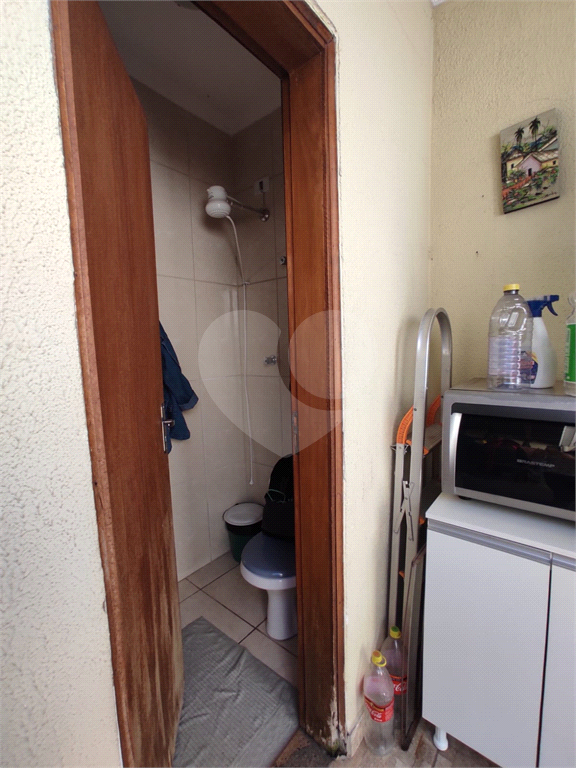 Sensacional sobrado c/ quintal e 3 dorms enormes com varanda! 12 min andando p/o metrô P Inglesa!  
