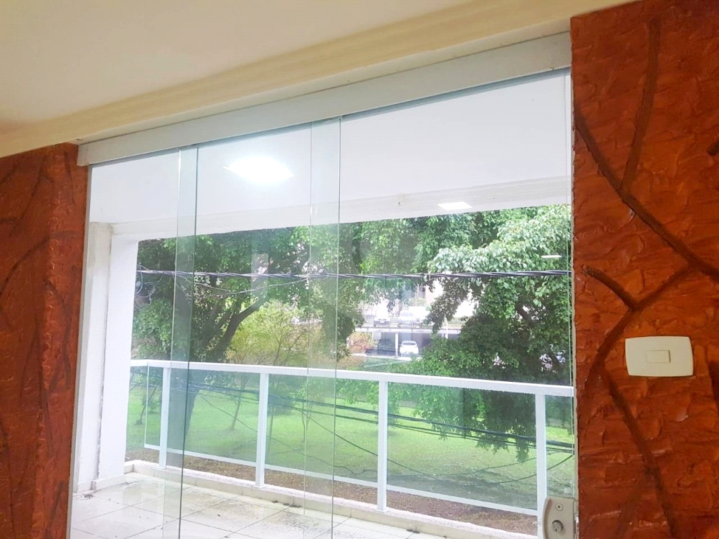 Sobrado lindo para Venda e Locação em São João Clímaco