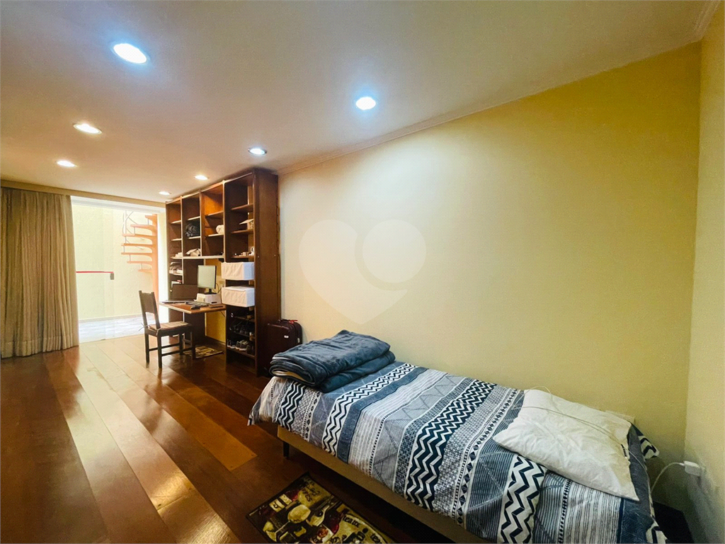 Casa Tucuruvi 400 metros 3 suites 6 vagas.