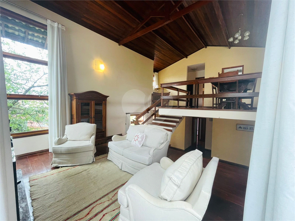 Casa Tucuruvi 400 metros 3 suites 6 vagas.