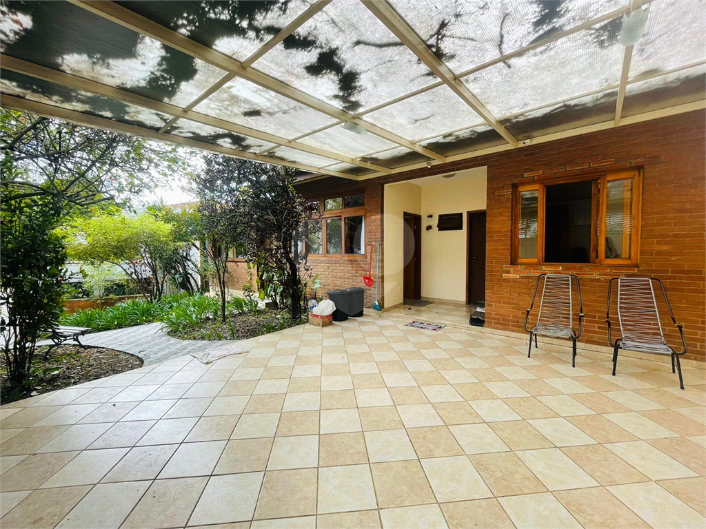 Casa Tucuruvi 400 metros 3 suites 6 vagas.