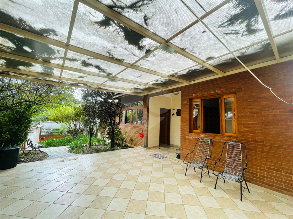 Casa Tucuruvi 400 metros 3 suites 6 vagas.