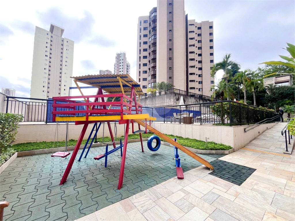 APARTAMENTO em SANTANA