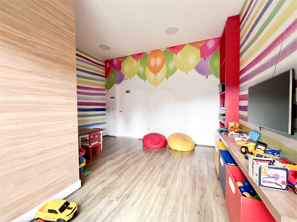 APARTAMENTO em SANTANA