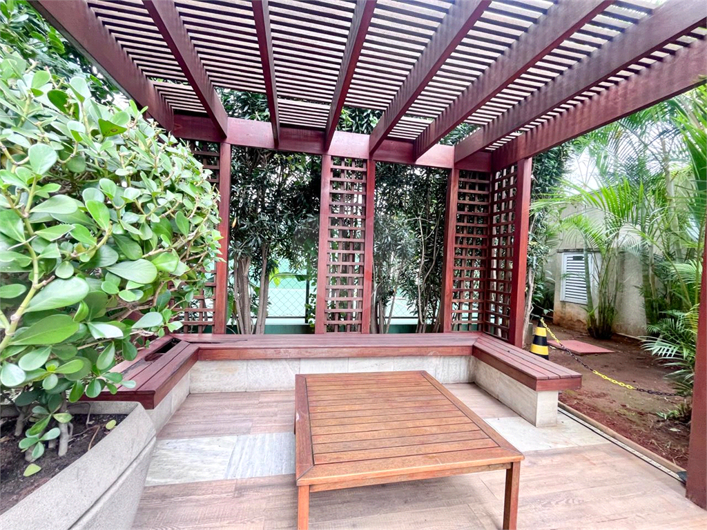 APARTAMENTO em SANTANA