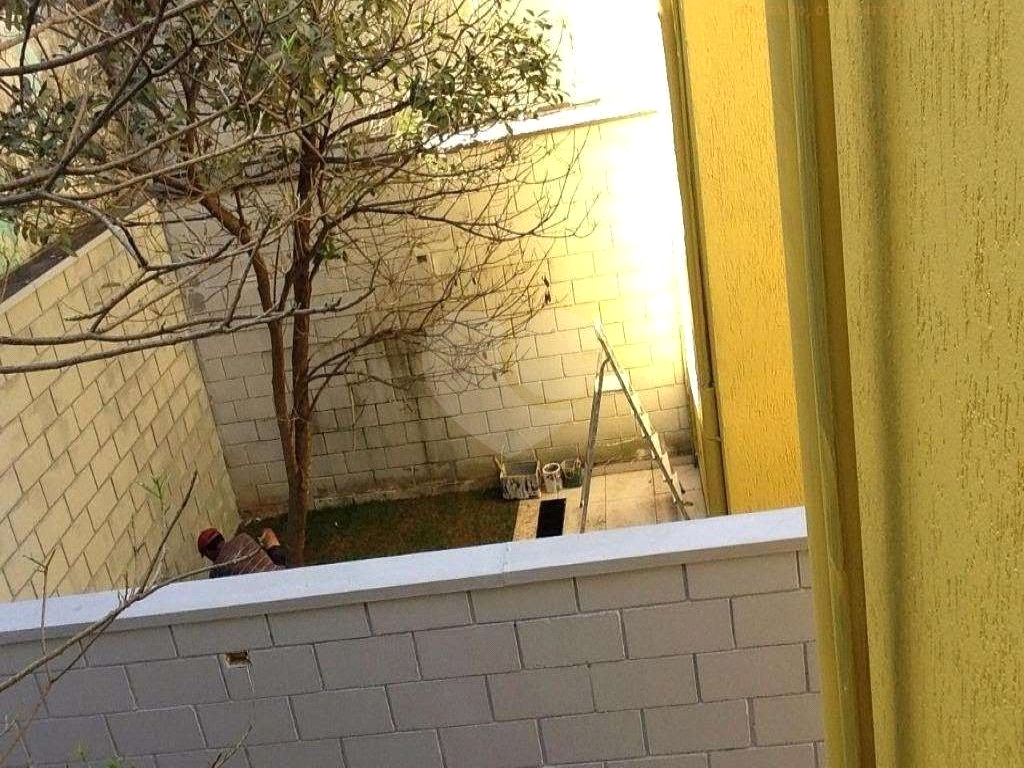 Condomínio fechado na Freguesia do Ó, Zona Norte com 2 dormitórios sendo 1 suíte.