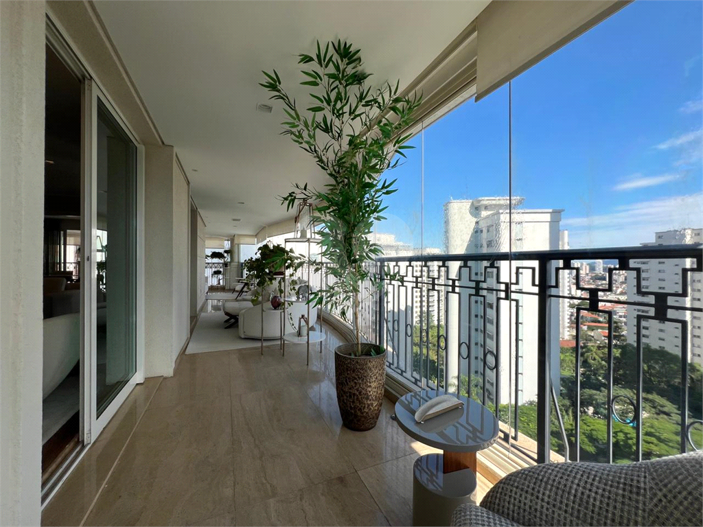 APARTAMENTO DE ALTO PADRÃO PARA LOCAÇÃO MOBILIADO 320 M² ZN