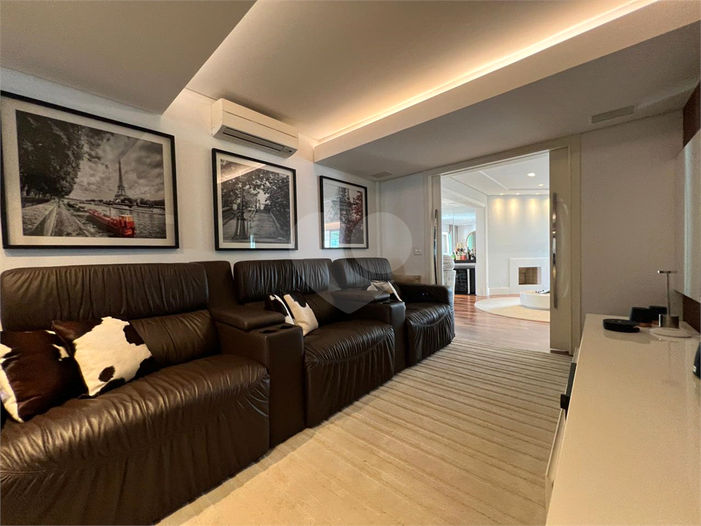 APARTAMENTO DE ALTO PADRÃO PARA LOCAÇÃO MOBILIADO 320 M² ZN