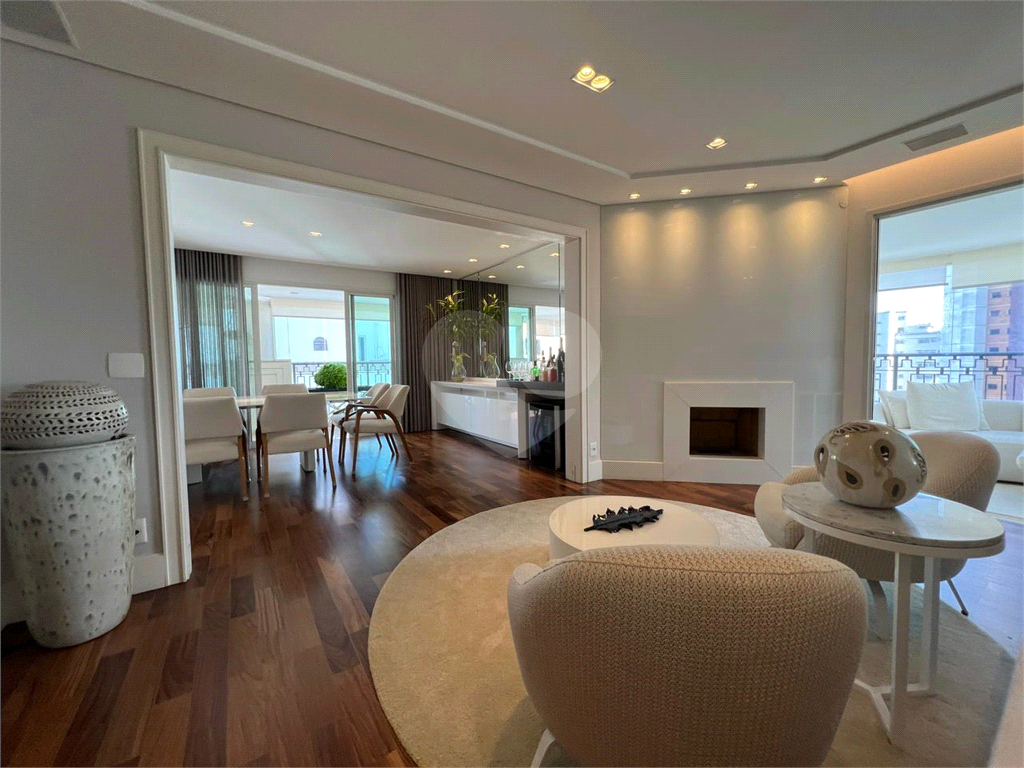 APARTAMENTO DE ALTO PADRÃO PARA LOCAÇÃO MOBILIADO 320 M² ZN