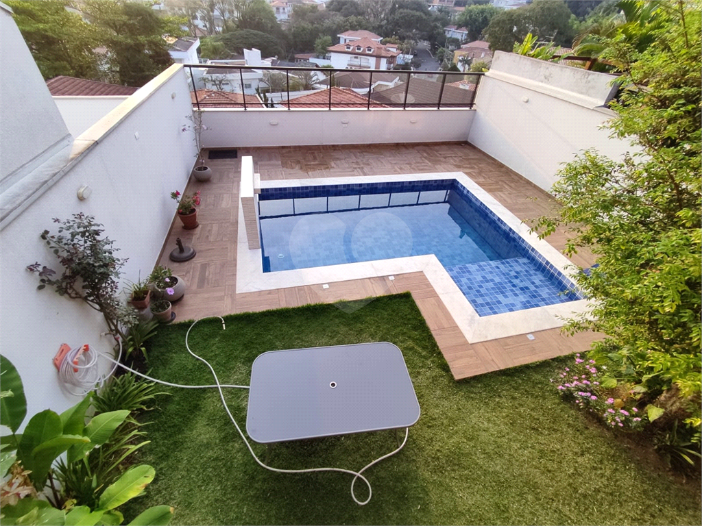 Casa jardim frança  semi-nova impecael com 3 dts 1 ste 4 vagas piscina e churrasqueira e amplo quintal