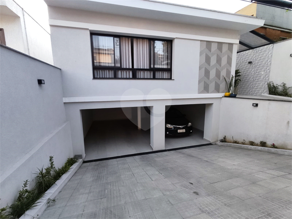 Casa jardim frança  semi-nova impecael com 3 dts 1 ste 4 vagas piscina e churrasqueira e amplo quintal