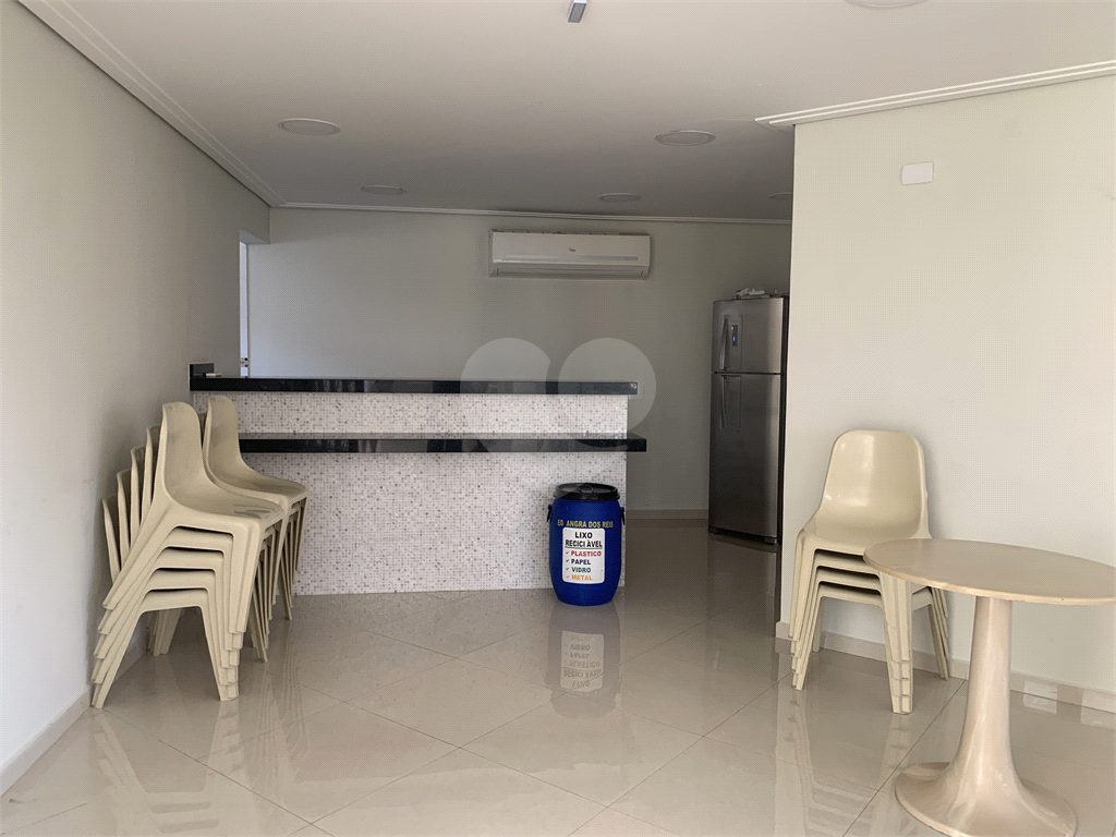 Apartamento no bairro da Vila Maria 3 dormitórios sendo 1 suite. Sala para 2 ambientes.
