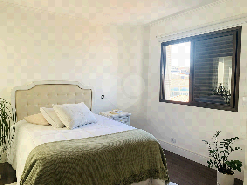 Apartamento no bairro da Vila Maria 3 dormitórios sendo 1 suite. Sala para 2 ambientes.