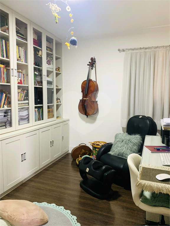 Apartamento no bairro da Vila Maria 3 dormitórios sendo 1 suite. Sala para 2 ambientes.