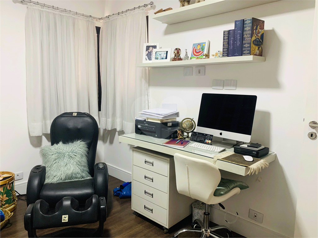 Apartamento no bairro da Vila Maria 3 dormitórios sendo 1 suite. Sala para 2 ambientes.