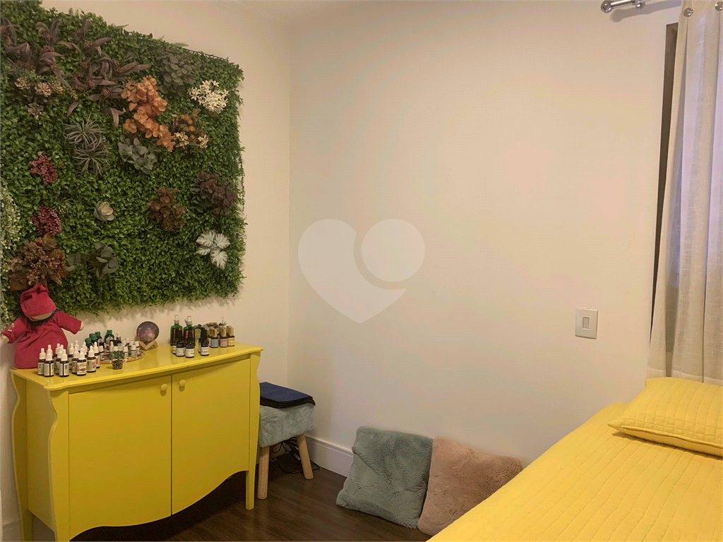 Apartamento no bairro da Vila Maria 3 dormitórios sendo 1 suite. Sala para 2 ambientes.