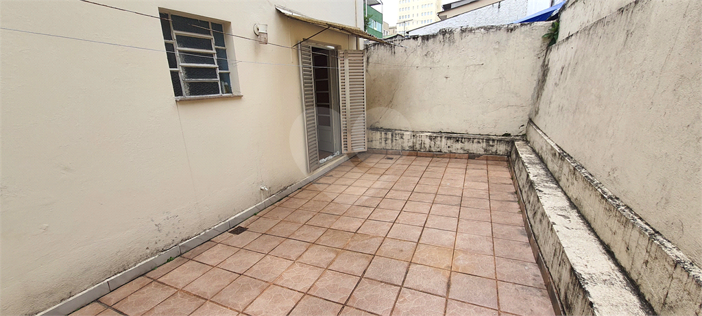 APARTAMENTO em SANTANA