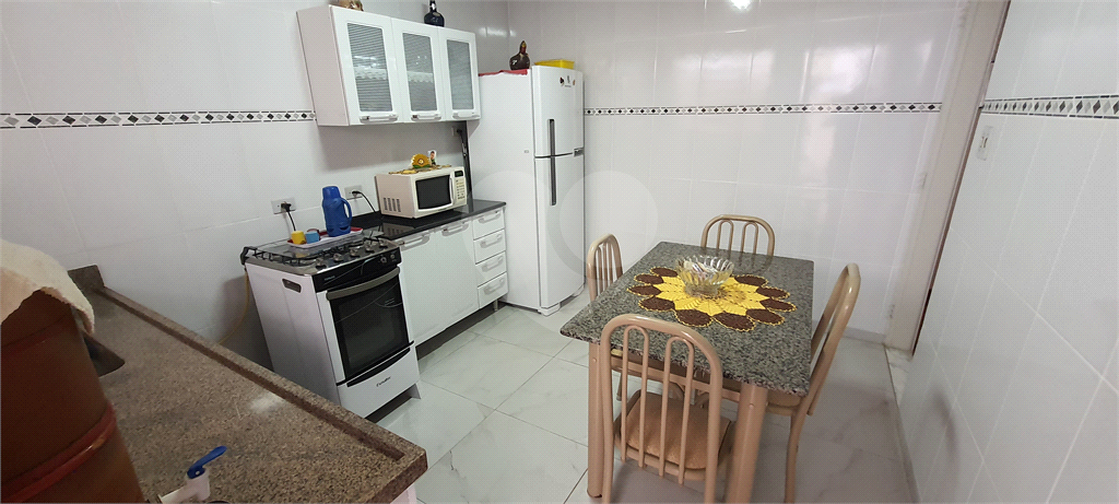 APARTAMENTO em SANTANA