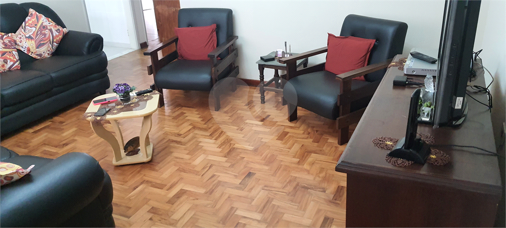 APARTAMENTO em SANTANA