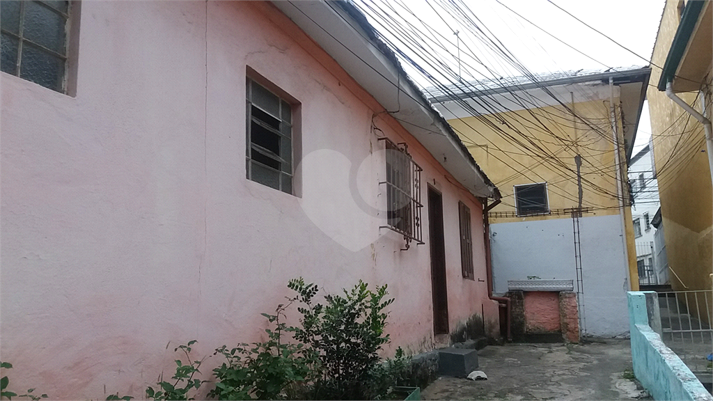 Área de 1.259,90, para construção, incorporação - Região de ótima localização.					
