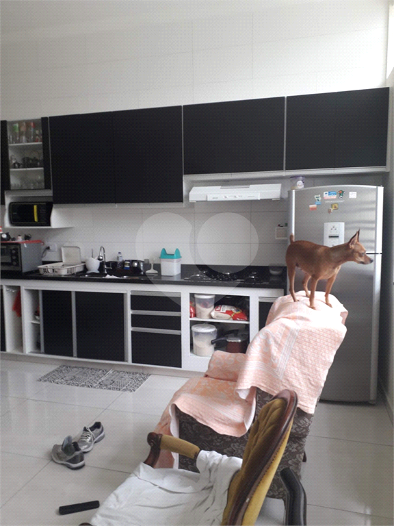 Sobrado no bairro do Tremembé com 4 dormitórios. 4  vagas de garagem