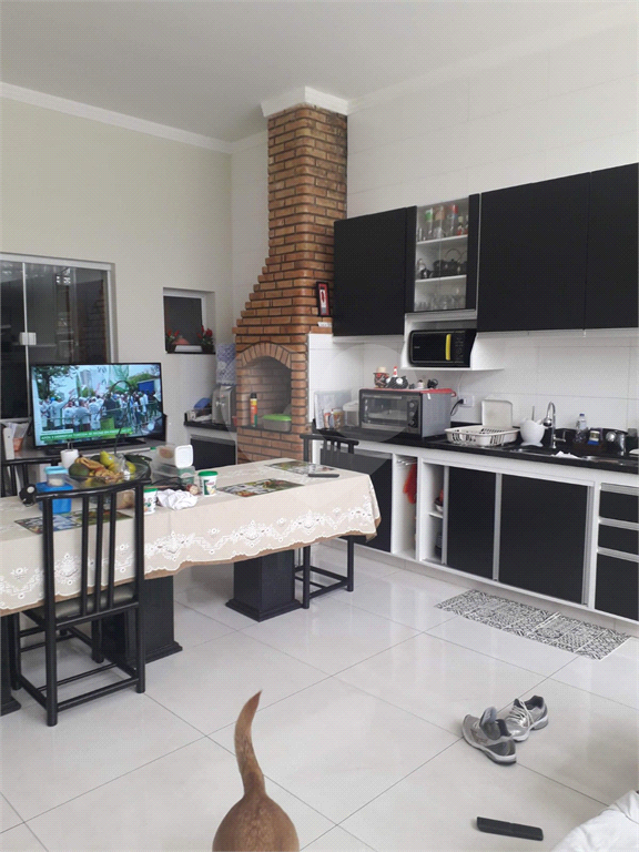 Sobrado no bairro do Tremembé com 4 dormitórios. 4  vagas de garagem