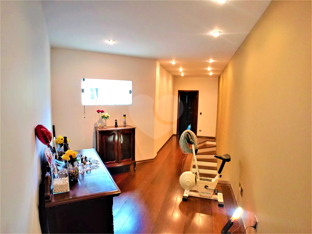 Sobrado impecável na Barra Funda, suítes amplas com closet e muito conforto!