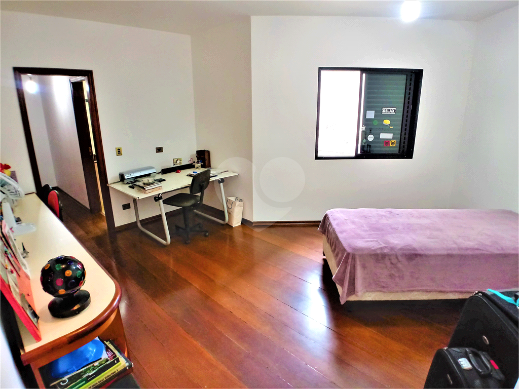 Sobrado impecável na Barra Funda, suítes amplas com closet e muito conforto!