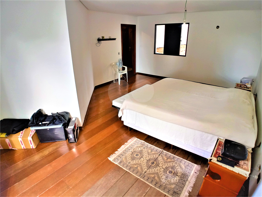 Sobrado impecável na Barra Funda, suítes amplas com closet e muito conforto!