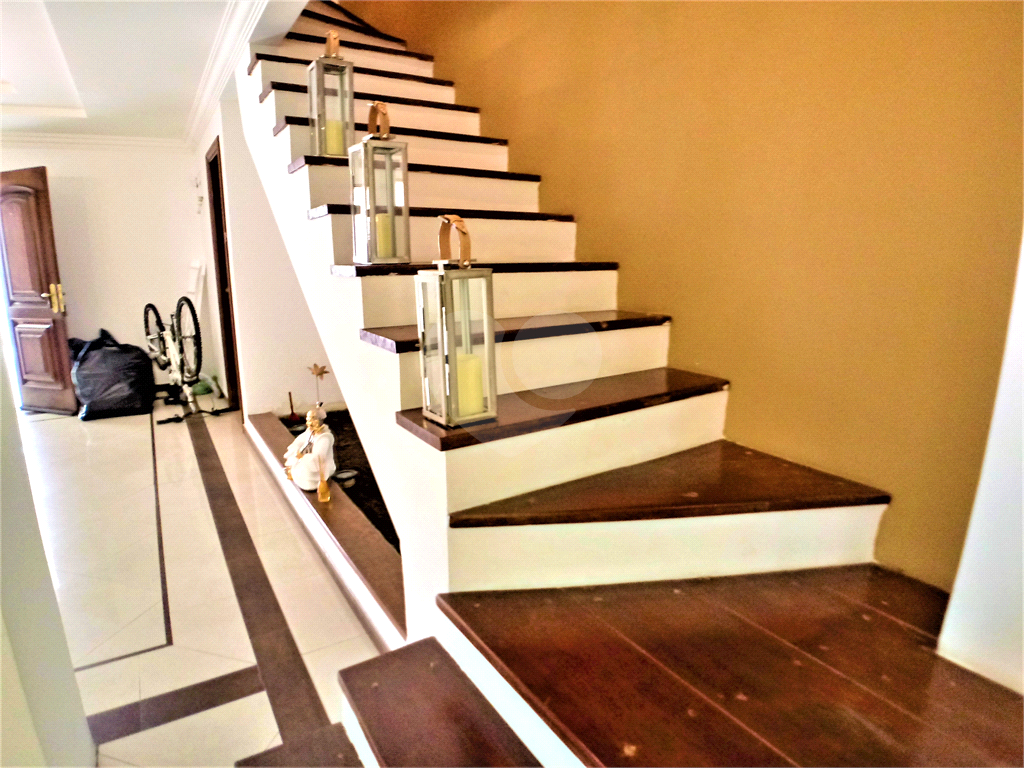 Sobrado impecável na Barra Funda, suítes amplas com closet e muito conforto!
