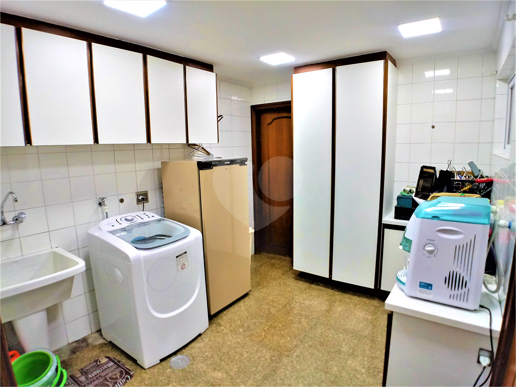 Sobrado impecável na Barra Funda, suítes amplas com closet e muito conforto!