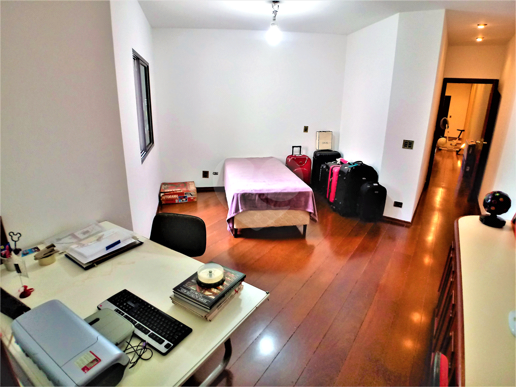 Sobrado impecável na Barra Funda, suítes amplas com closet e muito conforto!