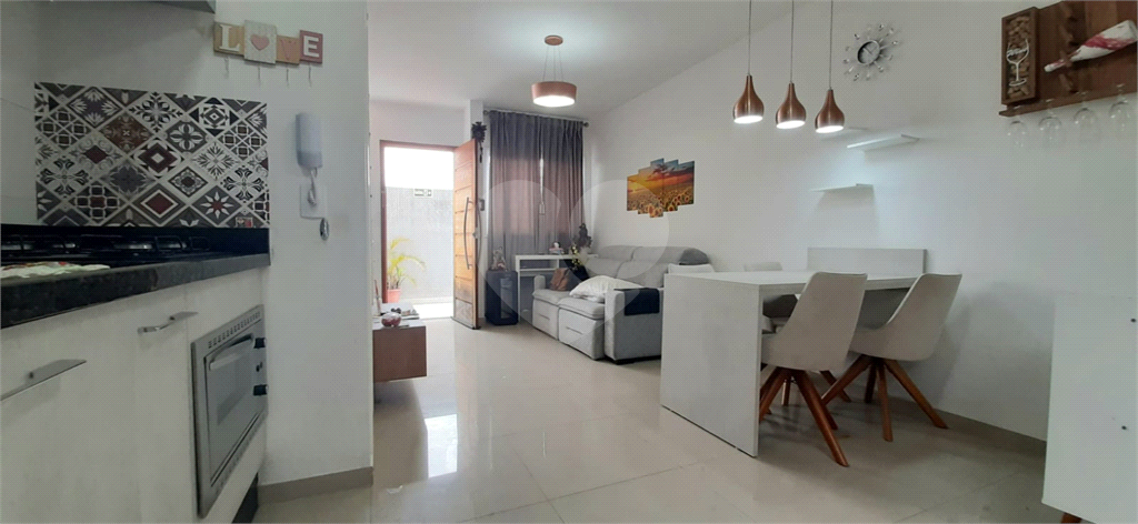 Casa de Condomínio à venda com 2 quartos, 60m² - Foto 1