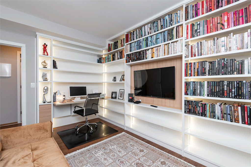APARTAMENTO em JARDIM PAULISTA