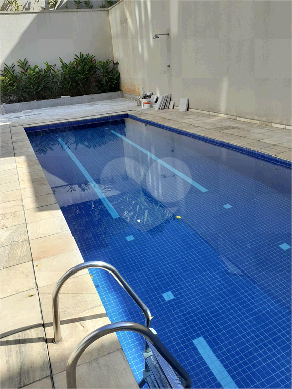 APARTAMENTO em PERDIZES