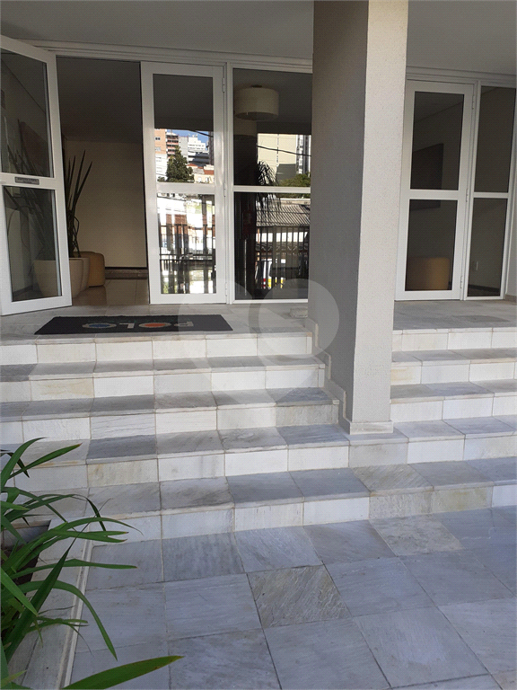 APARTAMENTO em PERDIZES