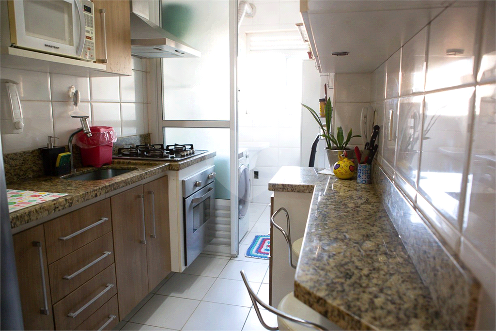 APARTAMENTO em PERDIZES