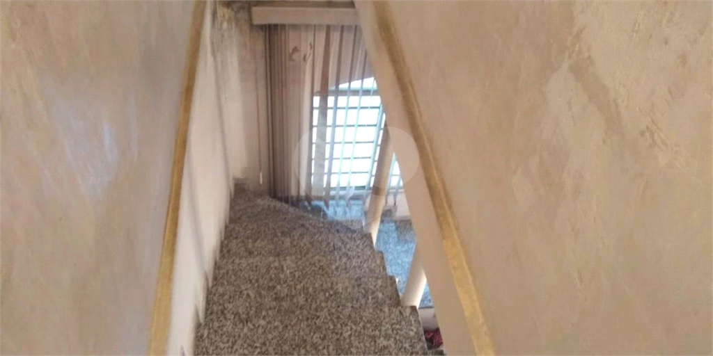 Três imóveis no mesmo terreno na Vila Medeiros. Precisa de reforma. 