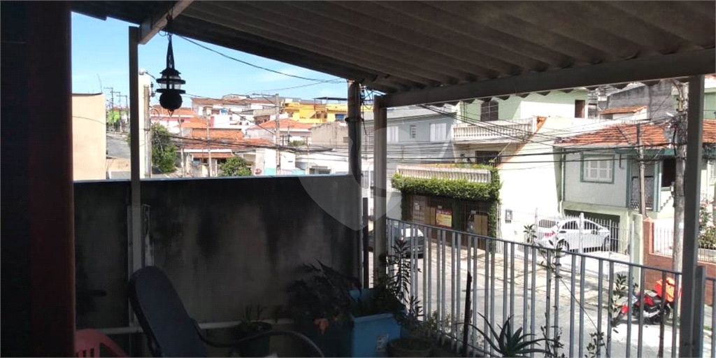 Três imóveis no mesmo terreno na Vila Medeiros. Precisa de reforma. 