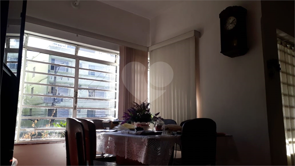 Casa muito bem localizada em Santana com 243 m² com 3 dormitórios 