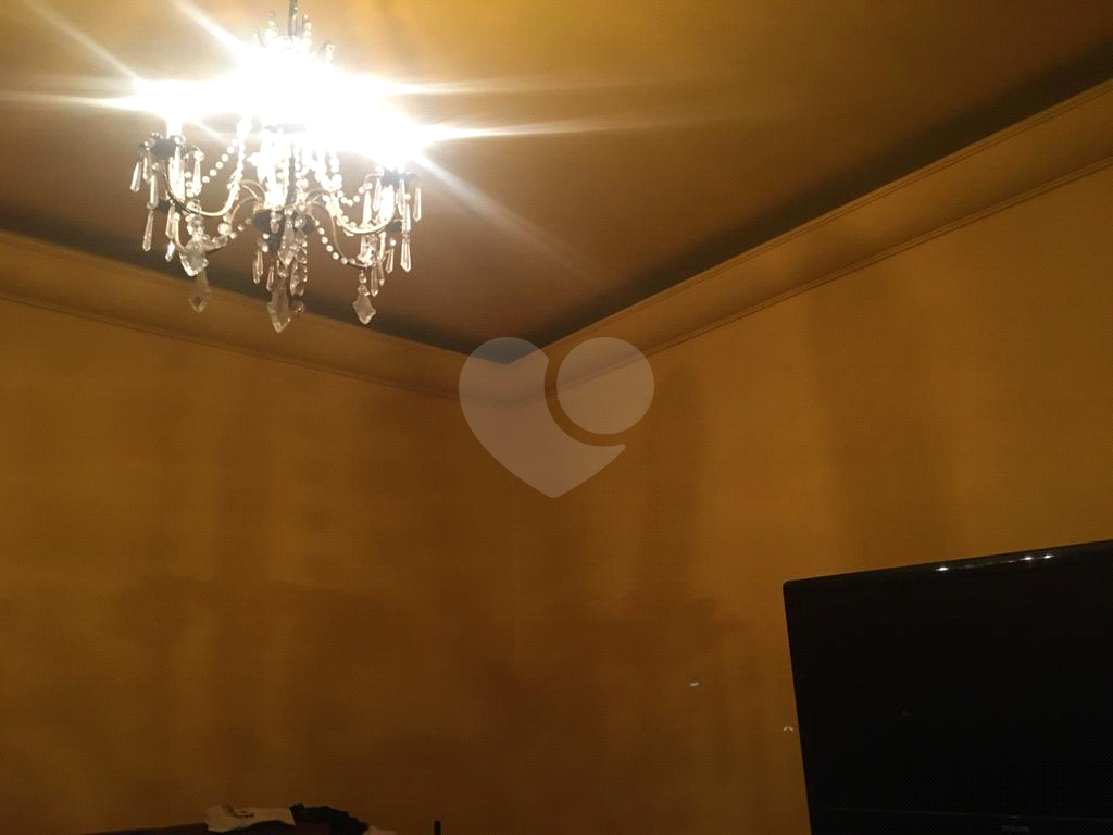 Casa muito bem localizada em Santana com 243 m² com 3 dormitórios 